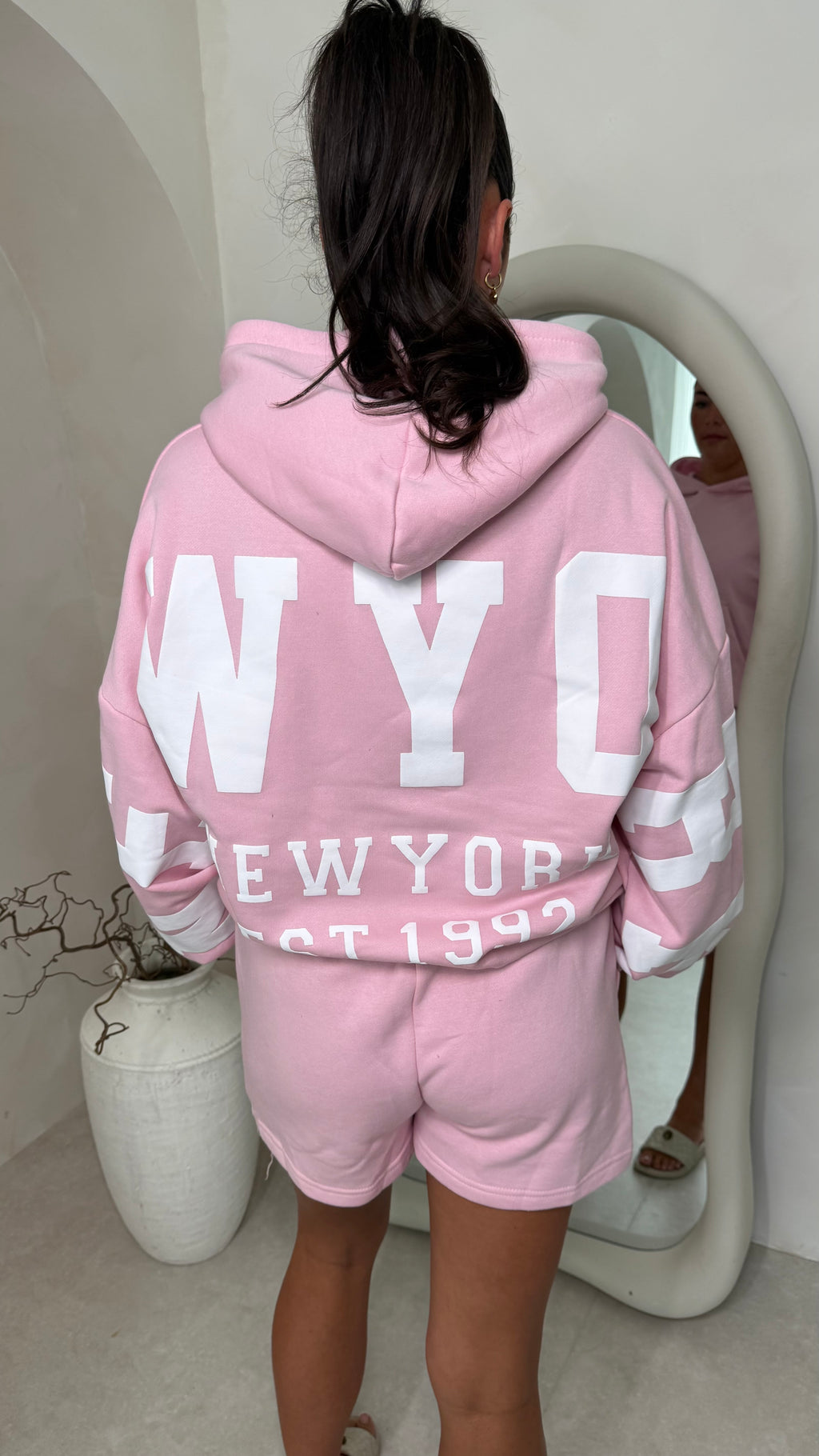 New York set in pink