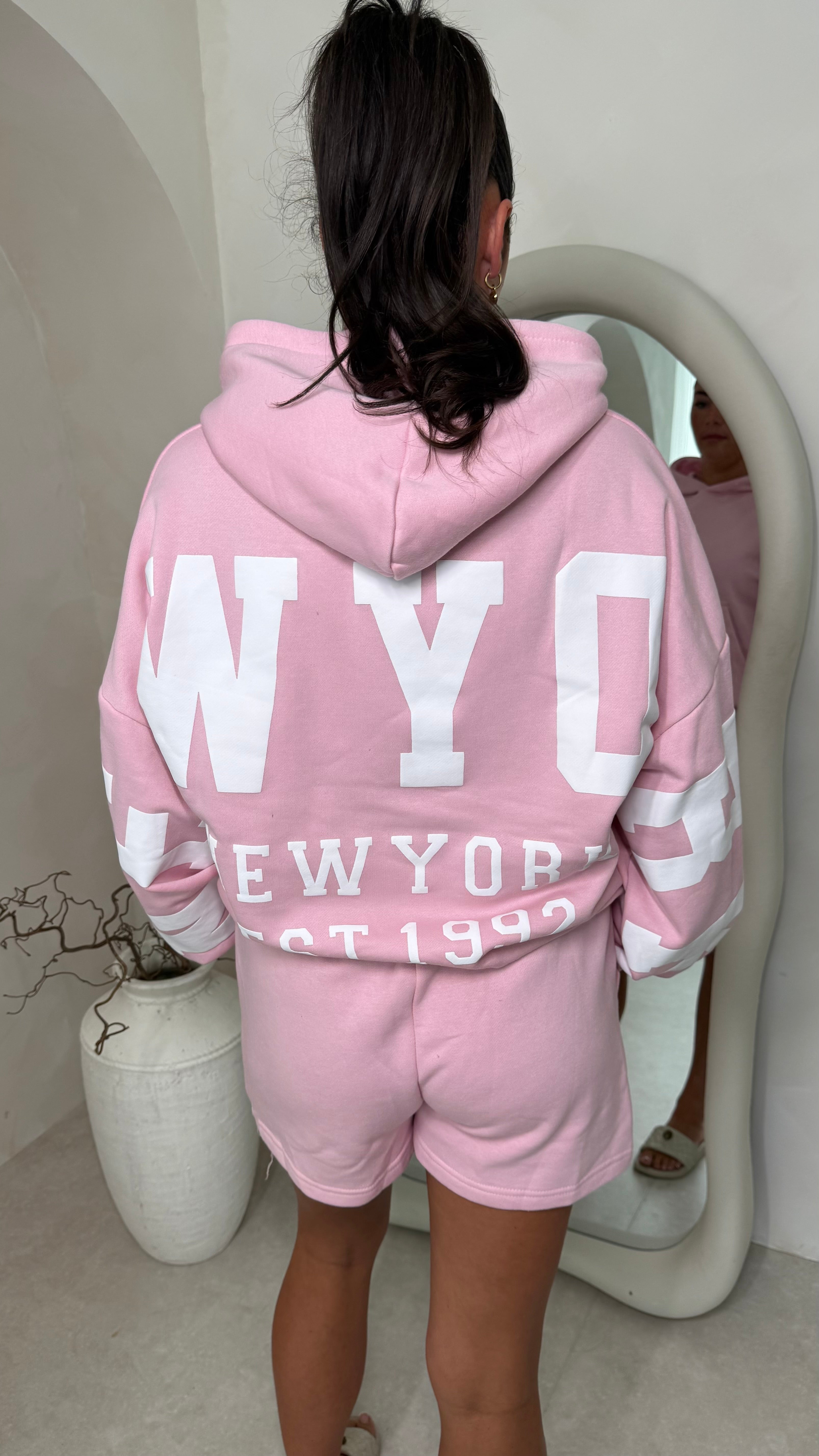New York set in pink