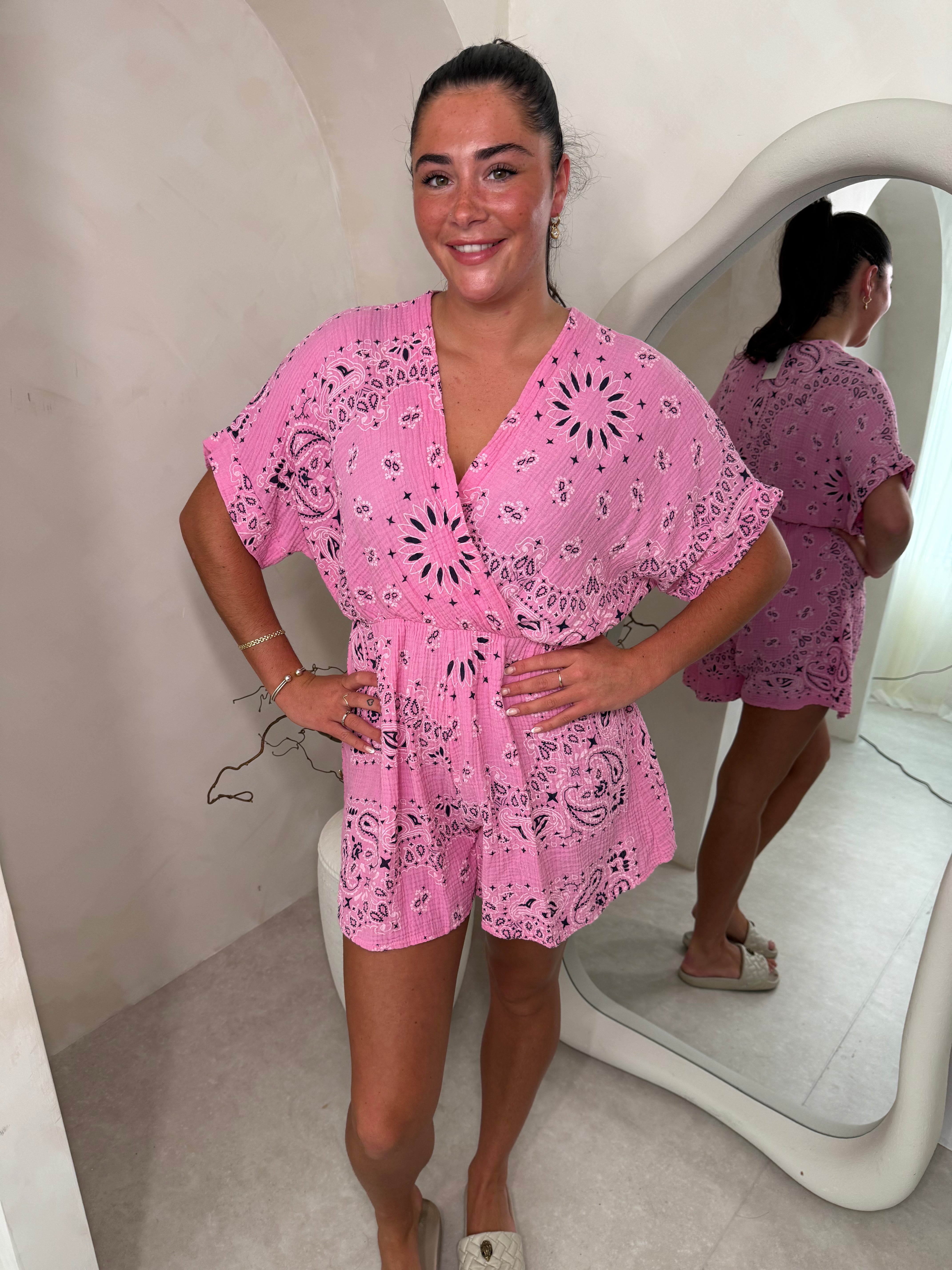 Hankie playsuit in pink Main image
