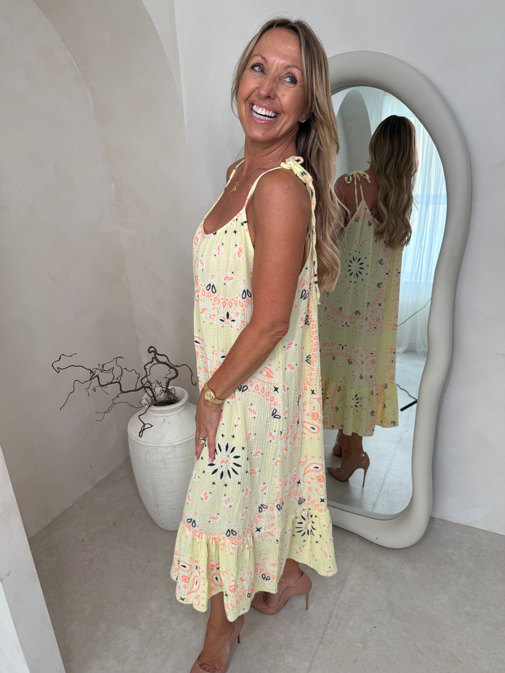 Hankie dress in lemon