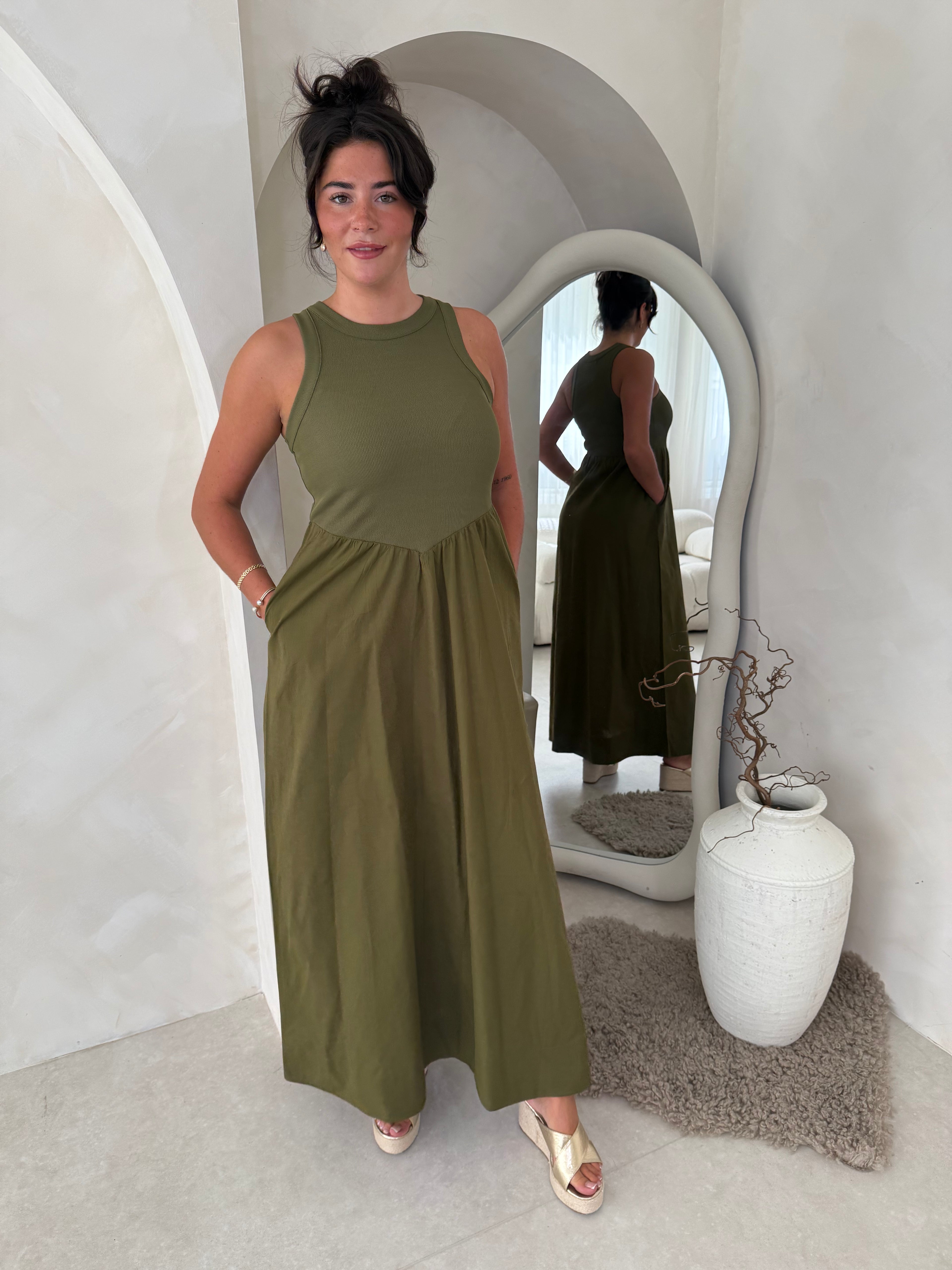 City dress in khaki