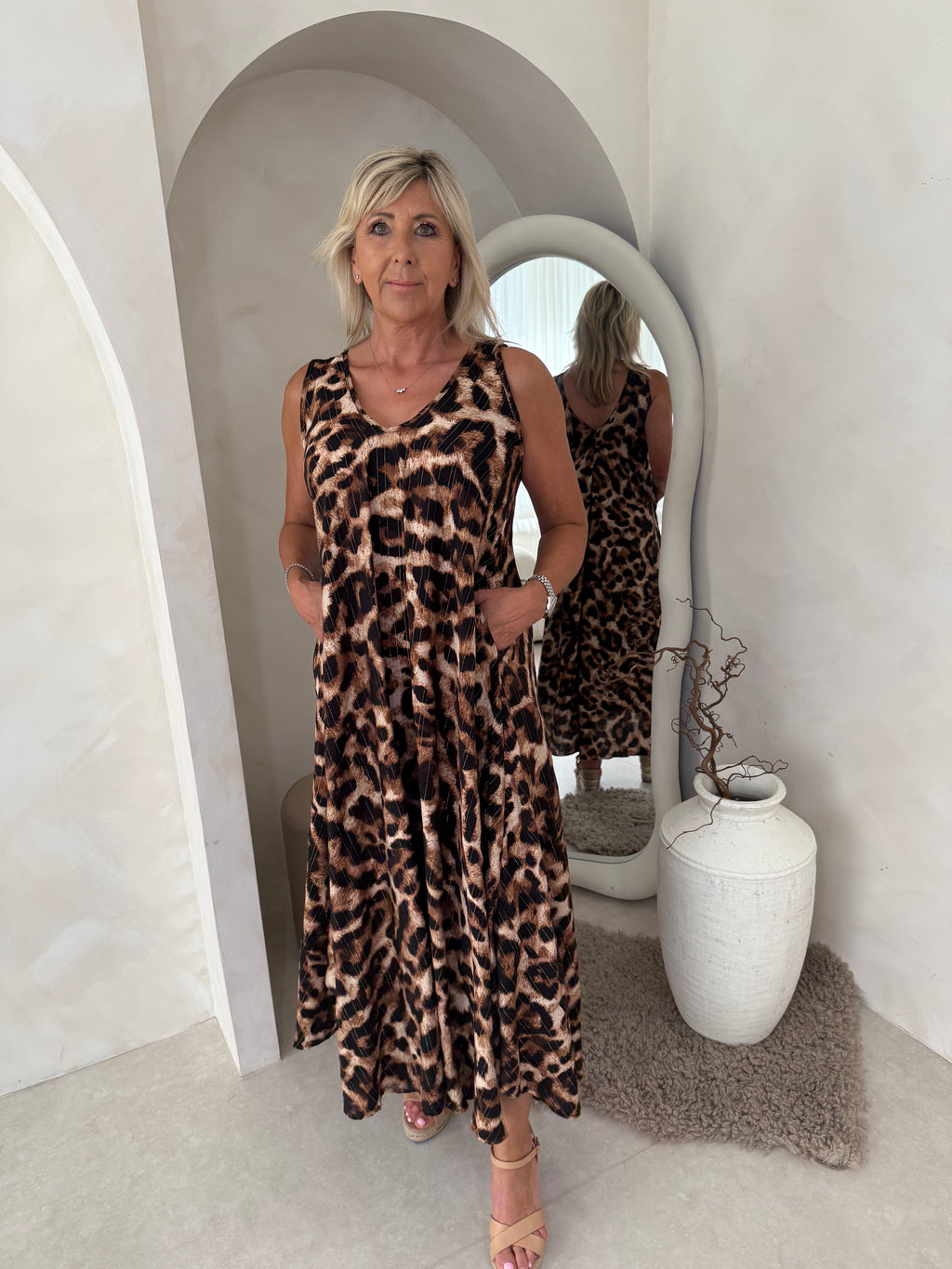 Leopard dress with gold