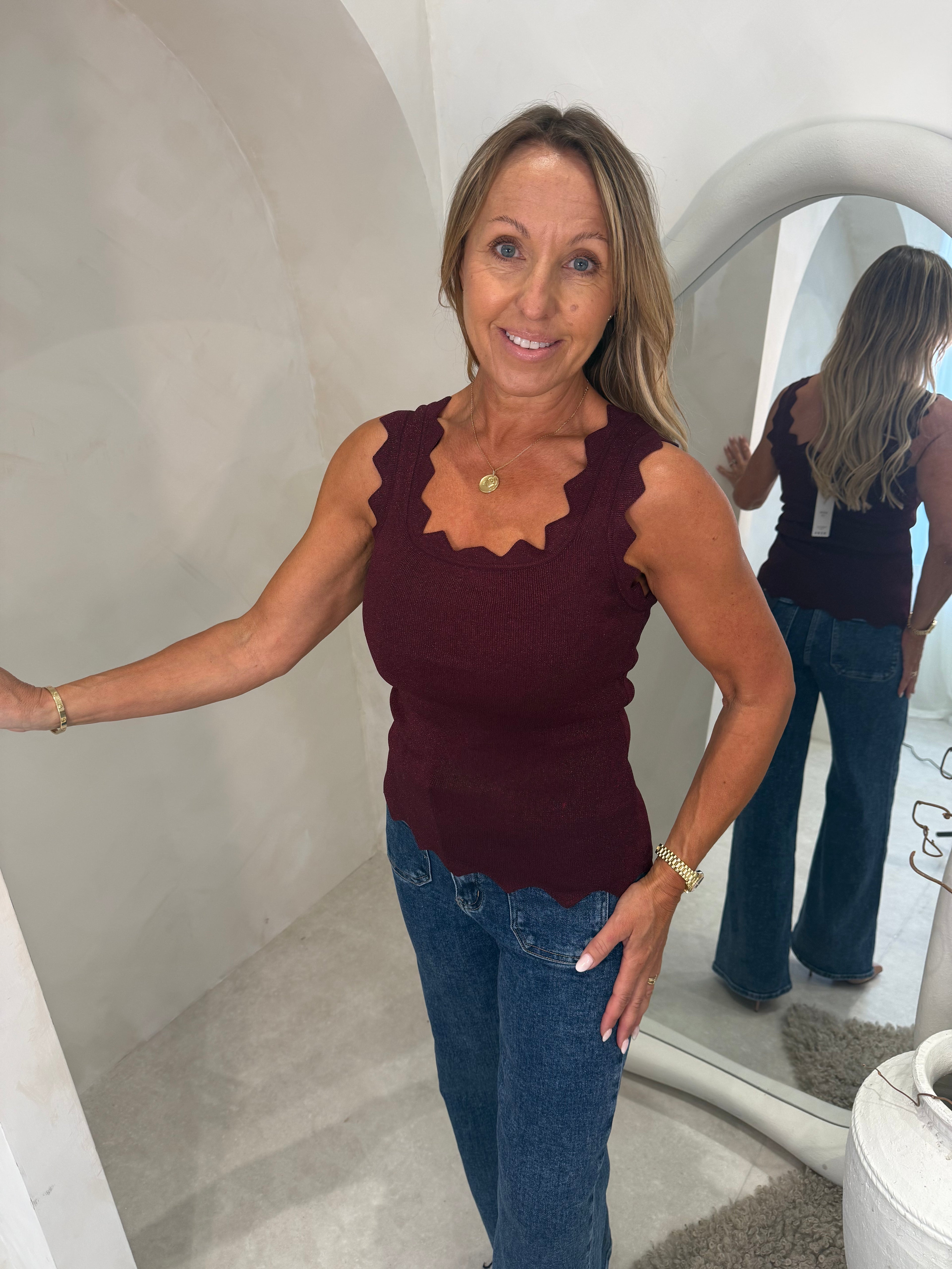 Ziggy top in burgundy