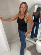 Ziggy top in black