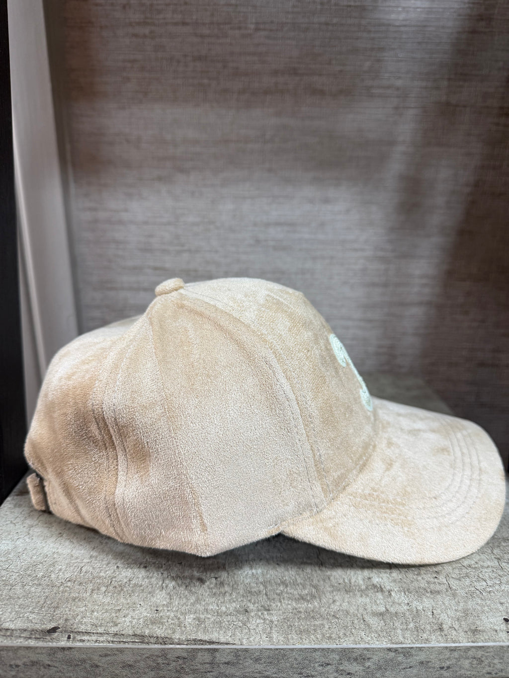 Lowe cap in cream