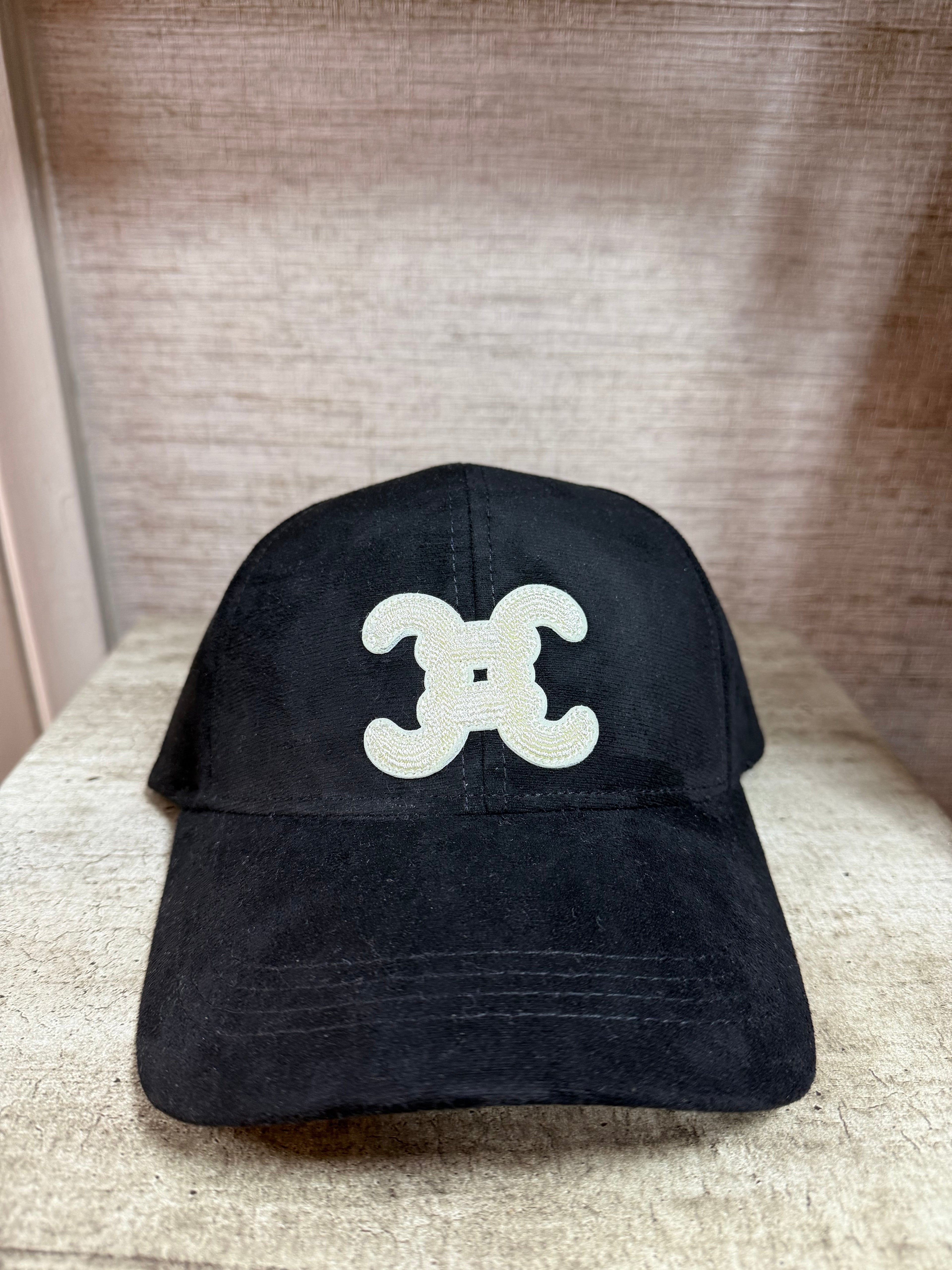 Lowe cap in black